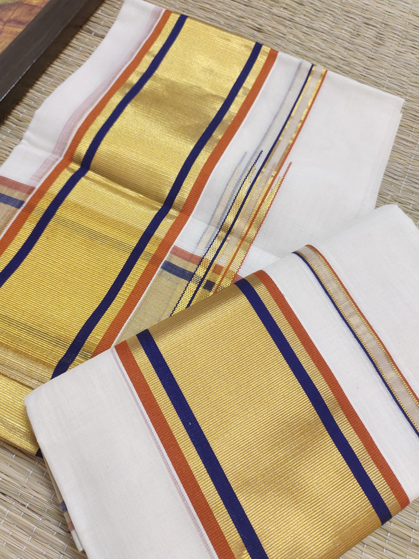 Premium Kuthampully Handloom Cotton Set Mundu.