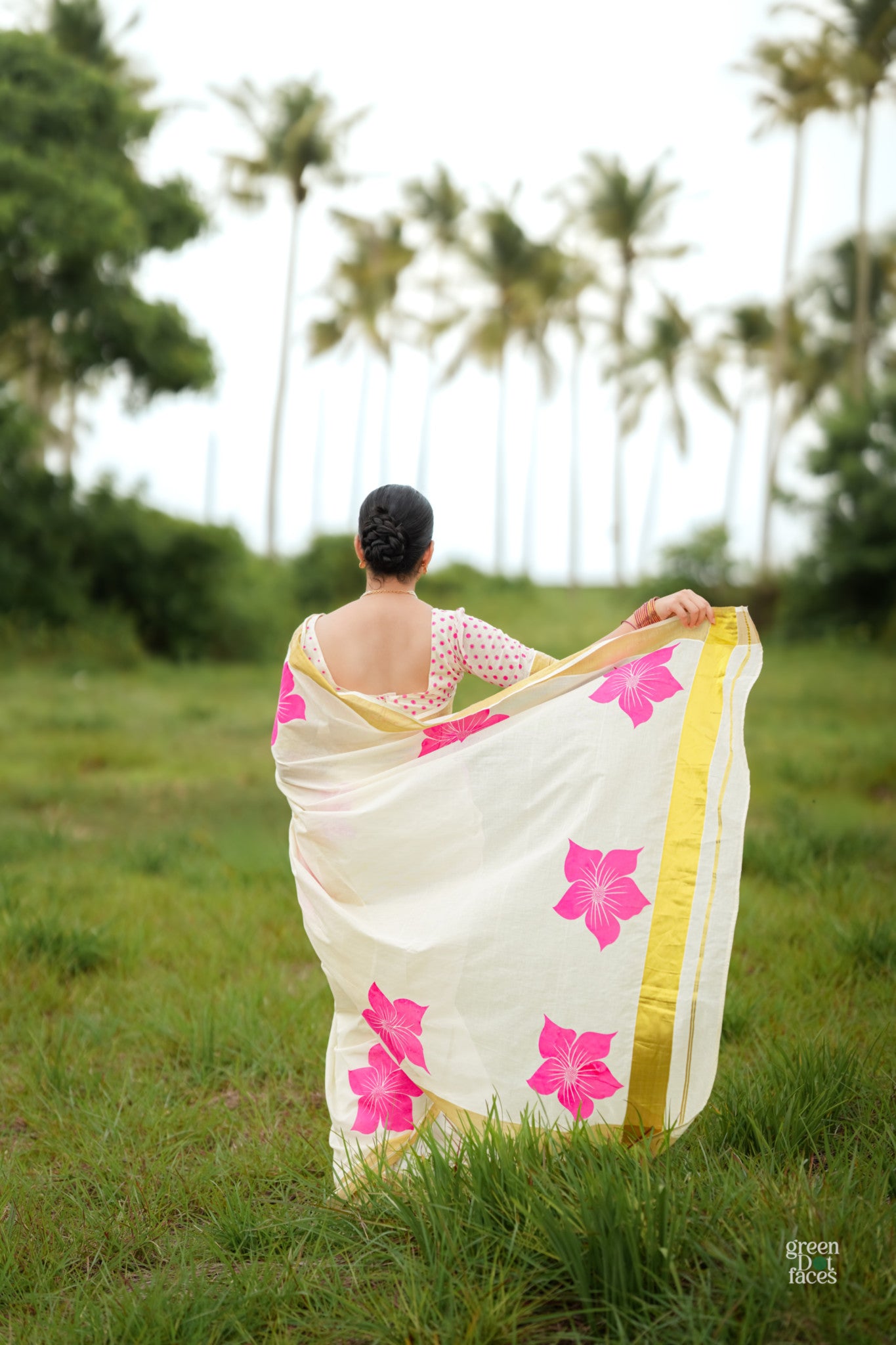 Premium cotton Kerala saree with trending floral prints and premium zari