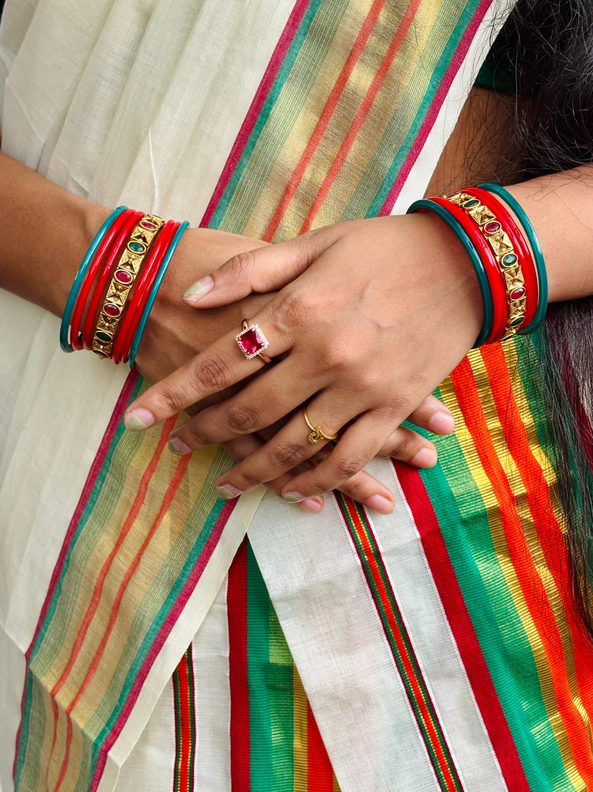 Traditional Kerala Kasavu And Kara Set Mundu With Premium Zari And Semi Silk Cotton Blouse.