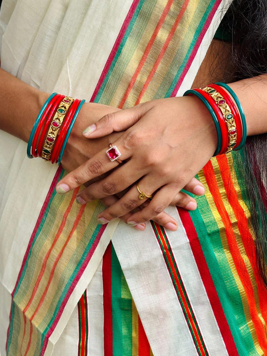 Traditional Kerala Kasavu And Kara Set Mundu With Premium Zari And Semi Silk Cotton Blouse.