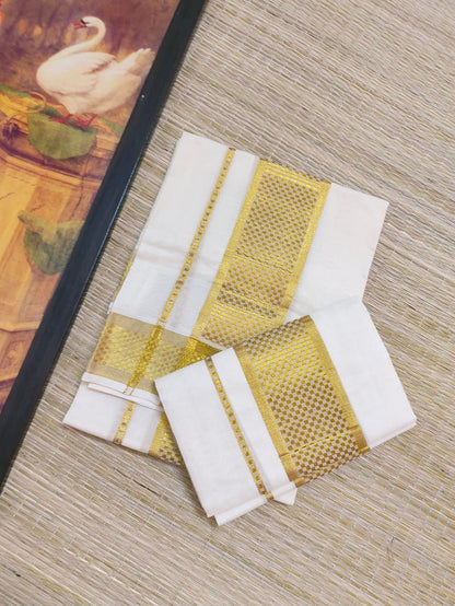 Pure cotton Kerala Set Mundu featuring traditional Kasavu (2.80m).