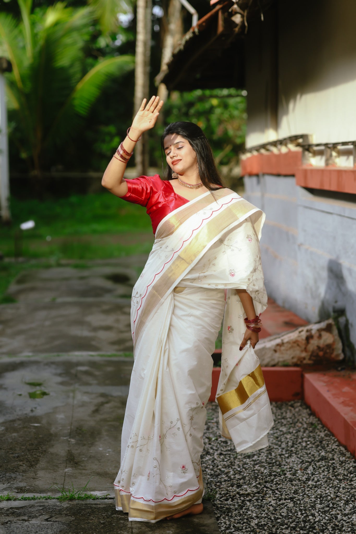 Pure cotton antique zari embroidery saree with running blouse