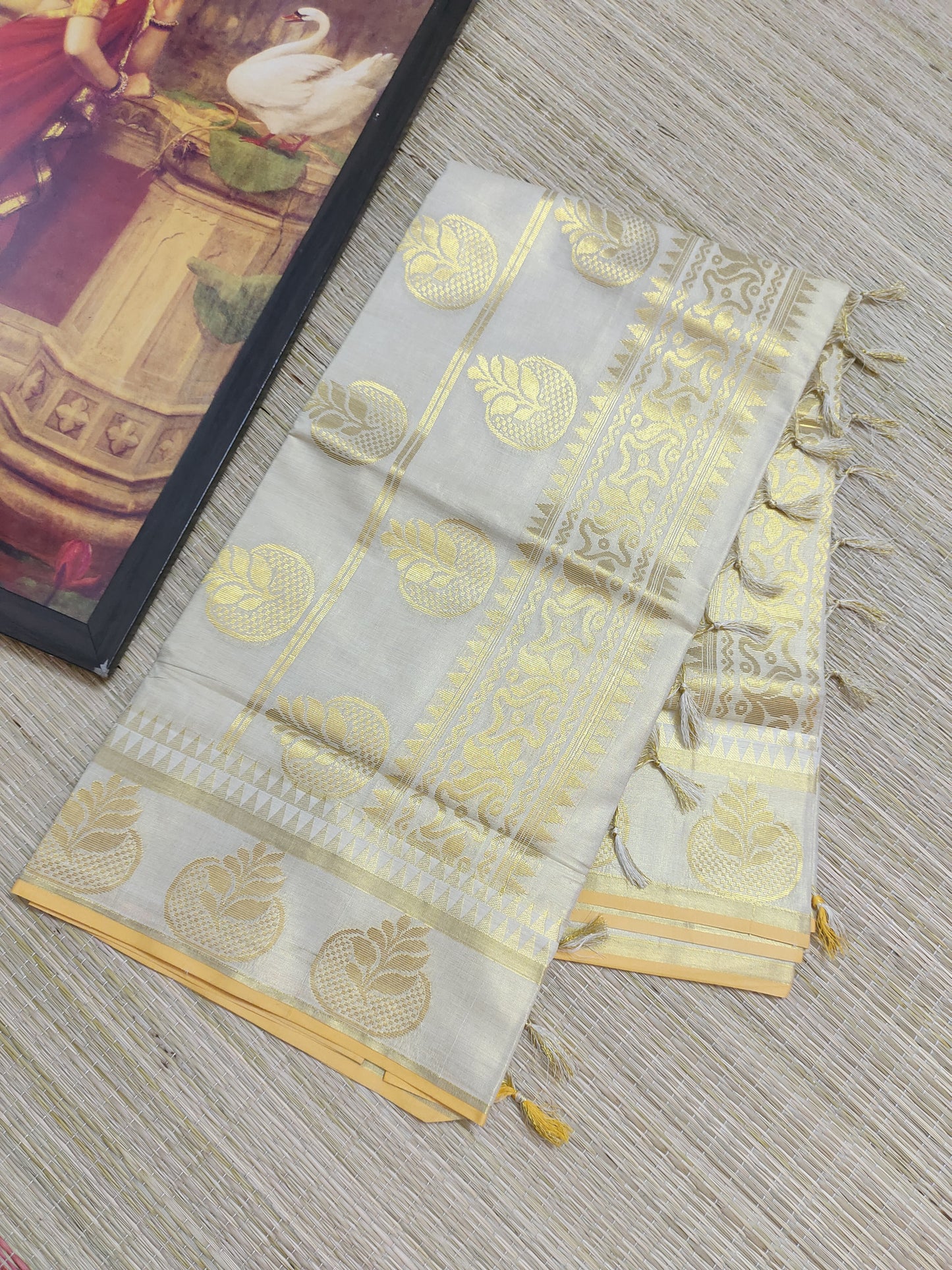 Premium tissue handloom replica saree