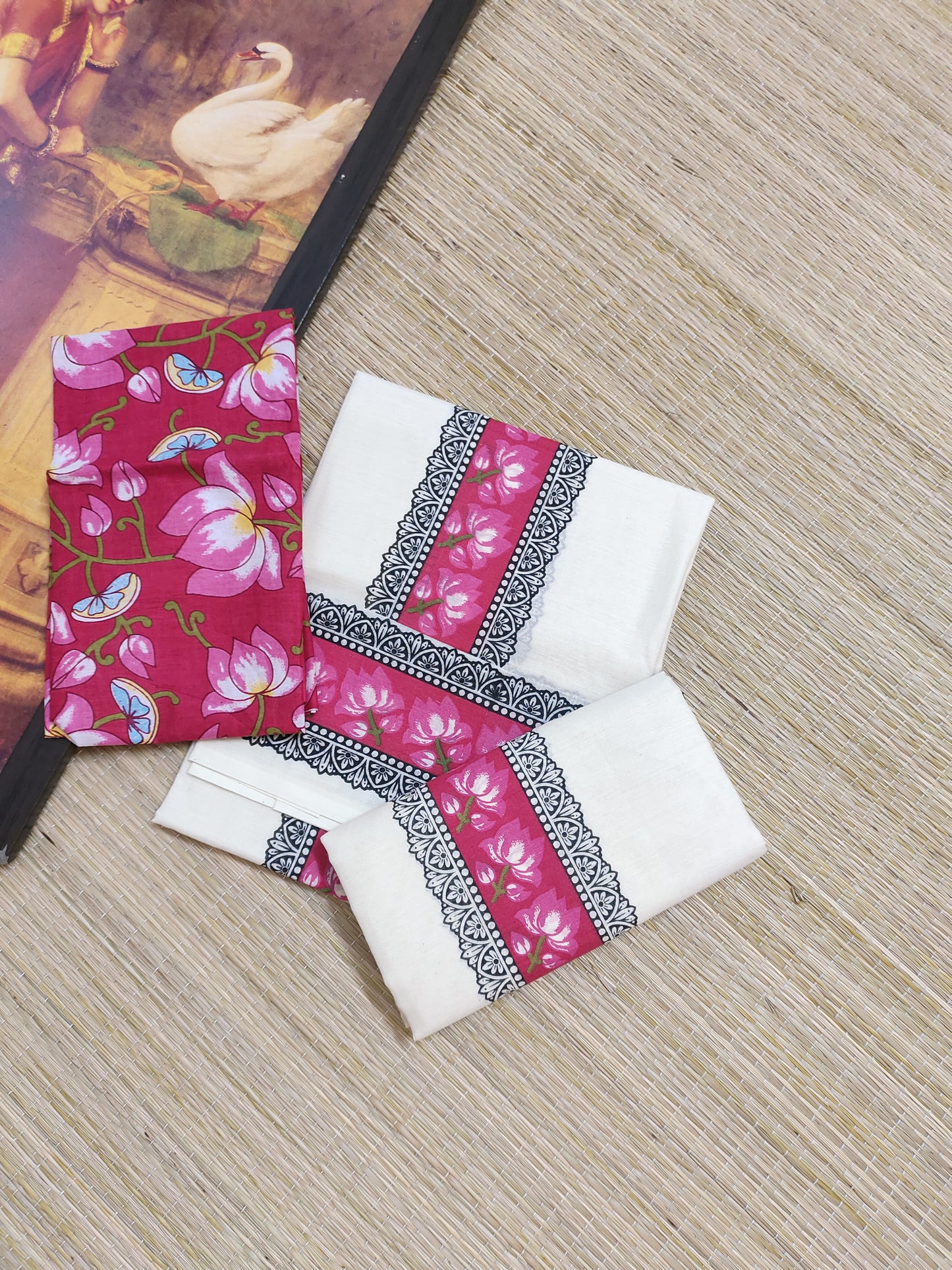 Cotton Set Mundu  in floral prints and a matching floral printed cotton blouse (2.80m).