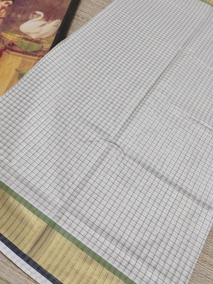 Premium Cotton Saree With All-Over Checks