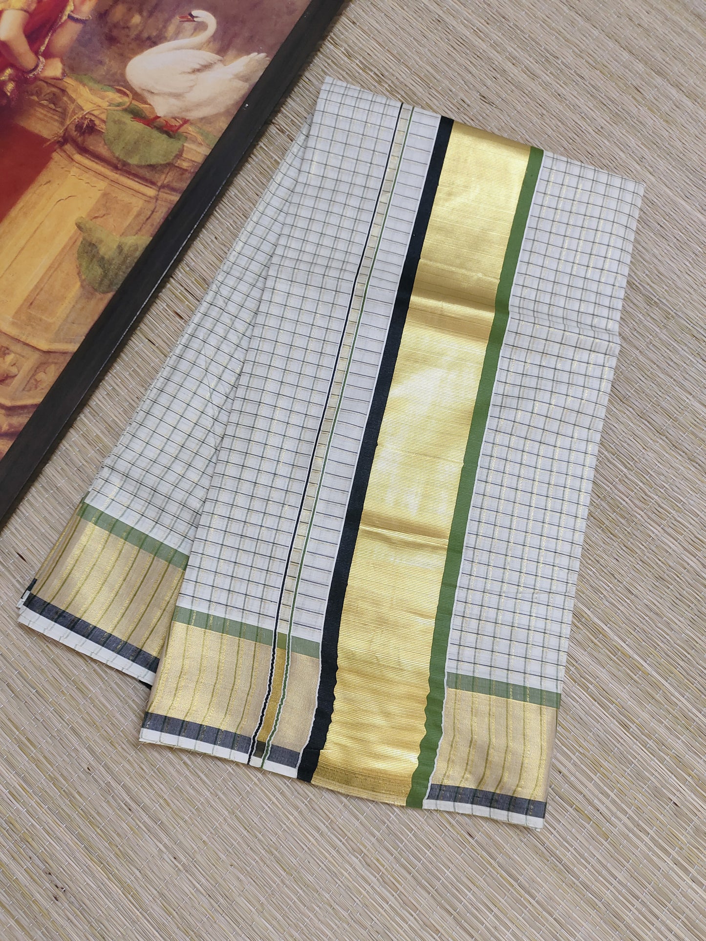 Premium Cotton Saree With All-Over Checks