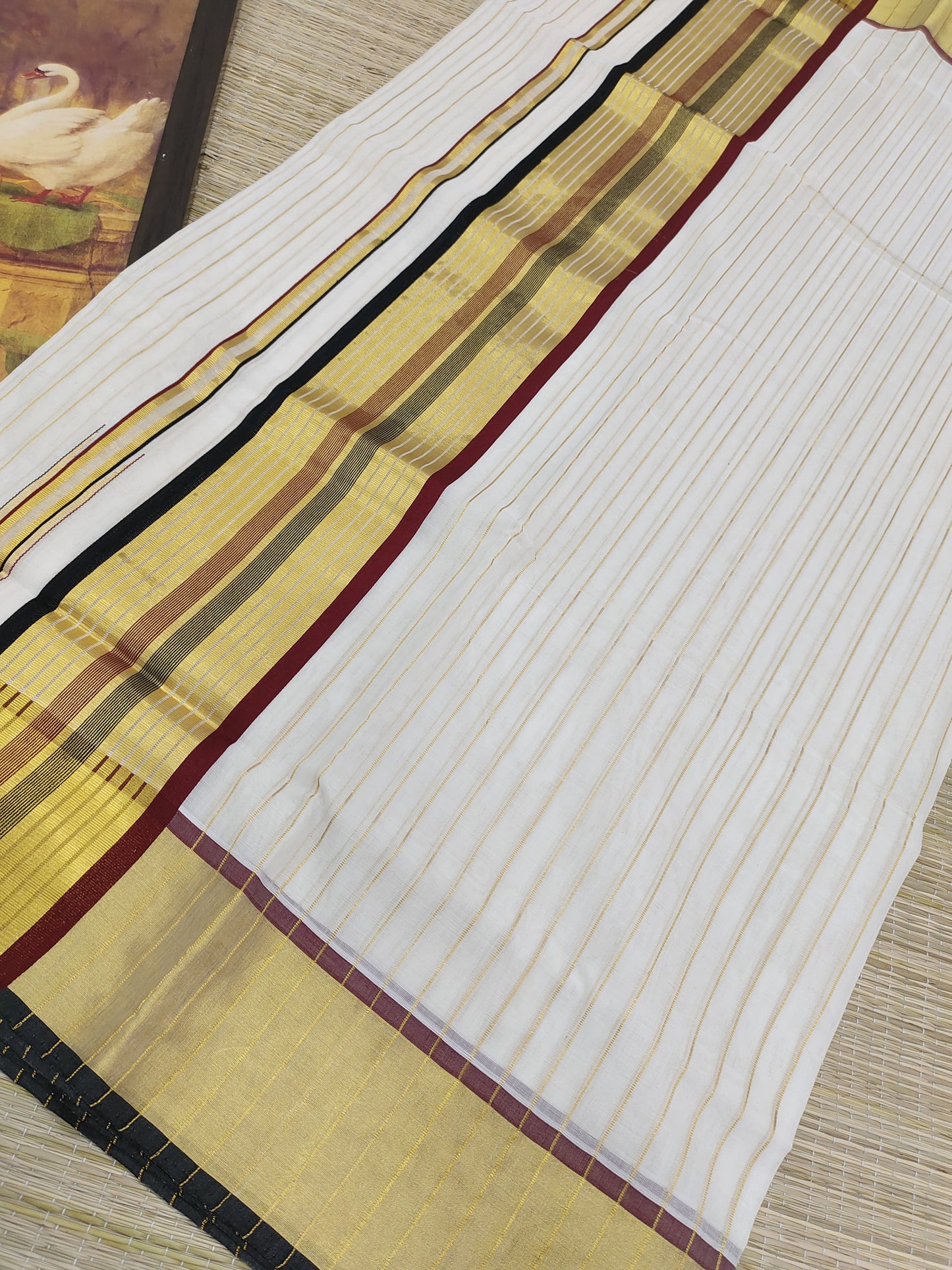 Premium  Cotton Allover Stripes Handloom Saree