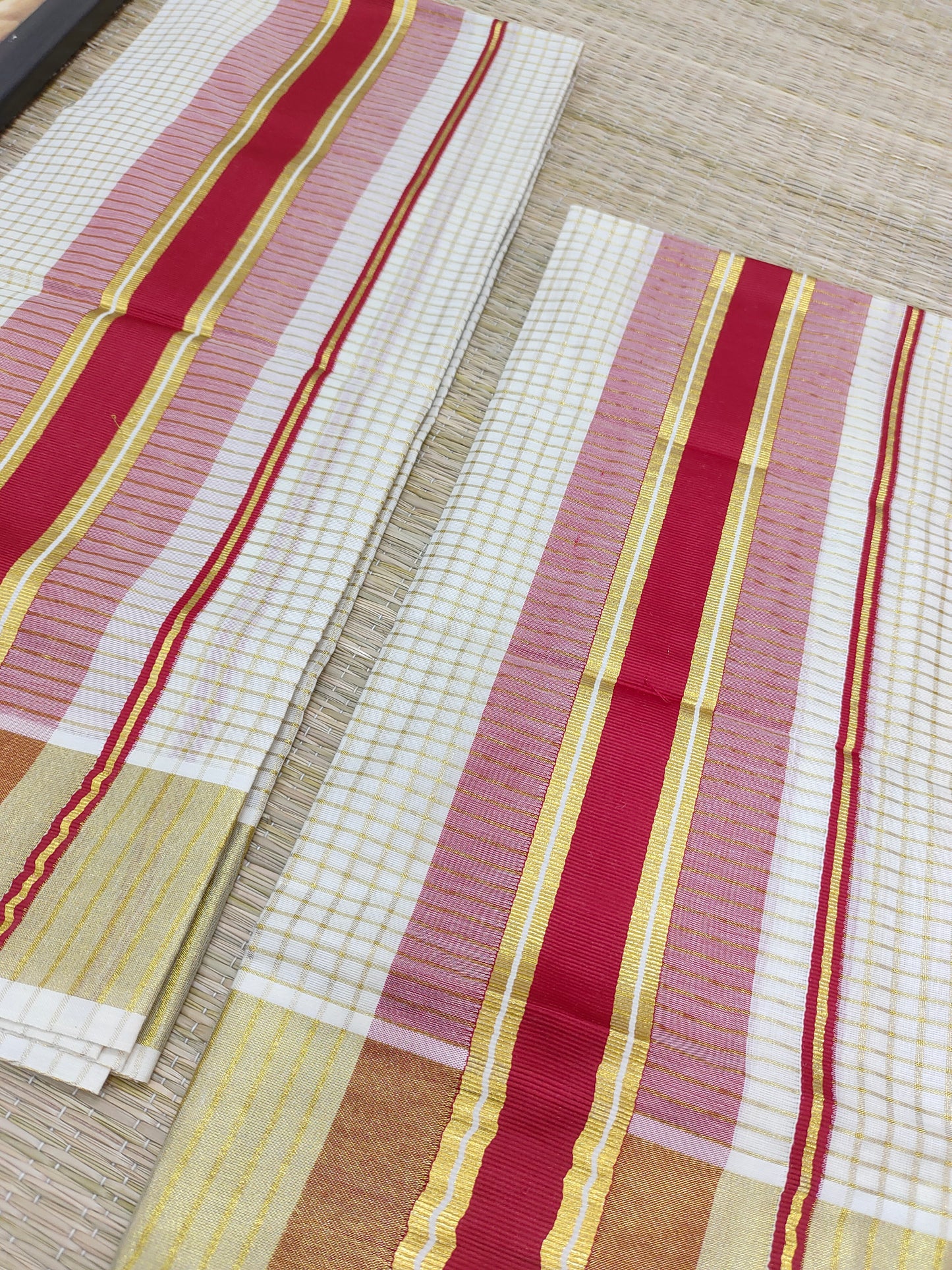Pure cotton Kerala Set Mundu with all-over zari checks (2.80m).