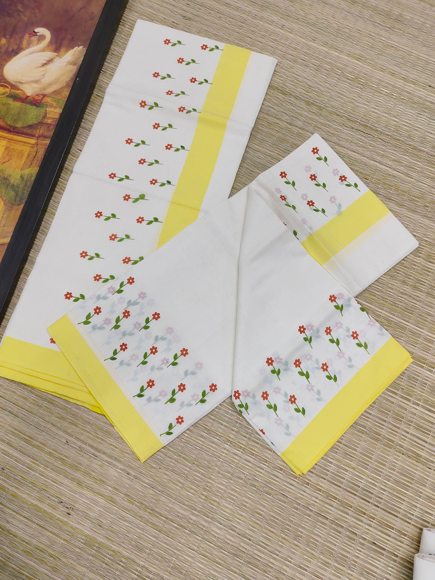 Mulloth Kerala Set Mundu with small floral prints (2.75m).