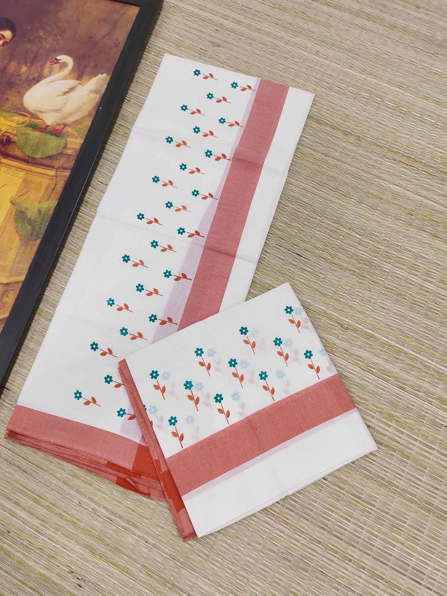 Mulloth Kerala Set Mundu with small floral prints (2.75m).