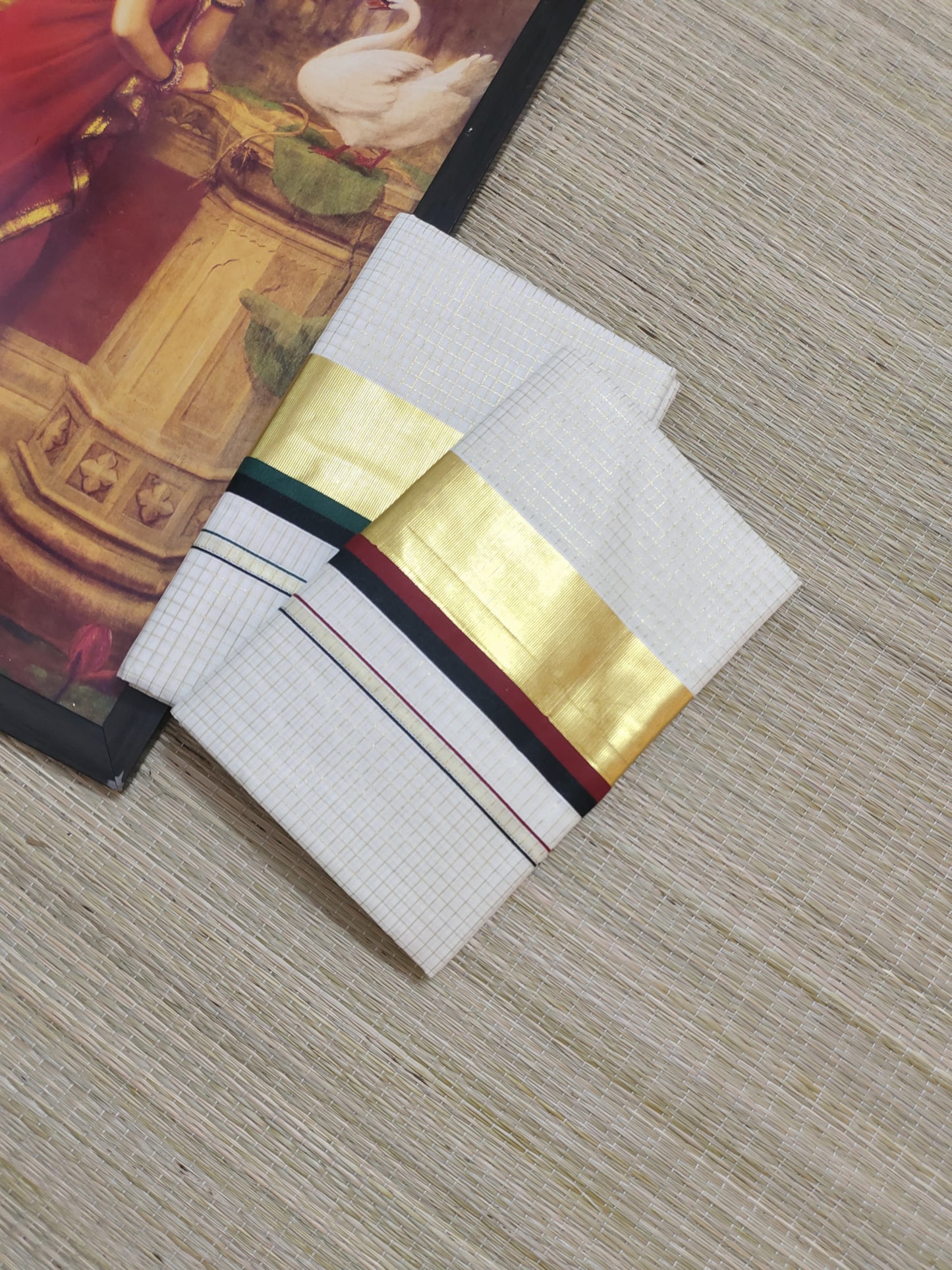 Premium Cotton Saree With Micro Checks