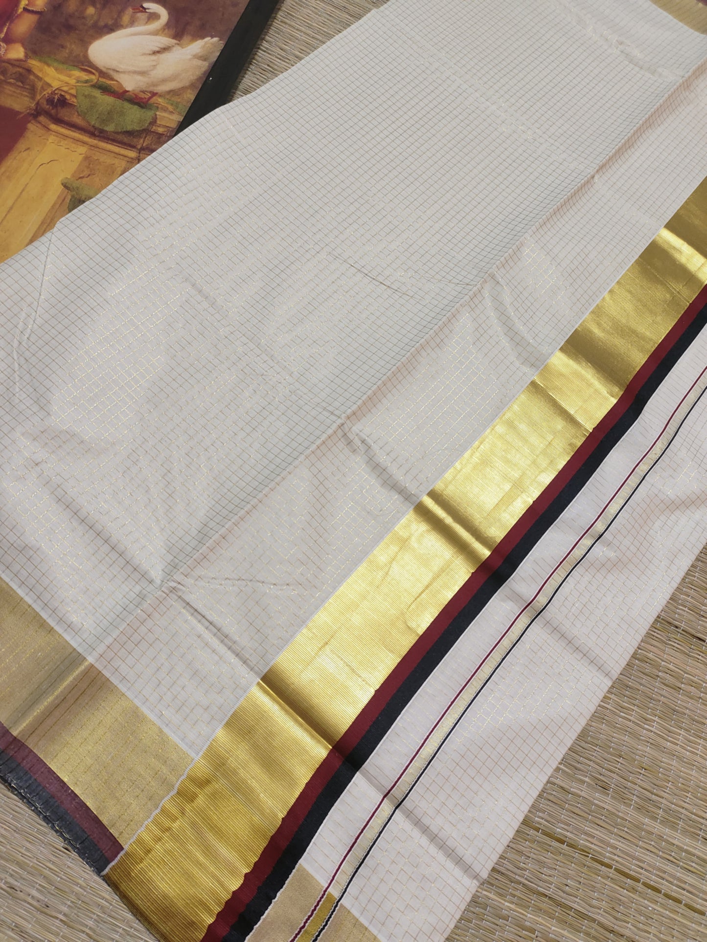 Premium Cotton Saree With Micro Checks