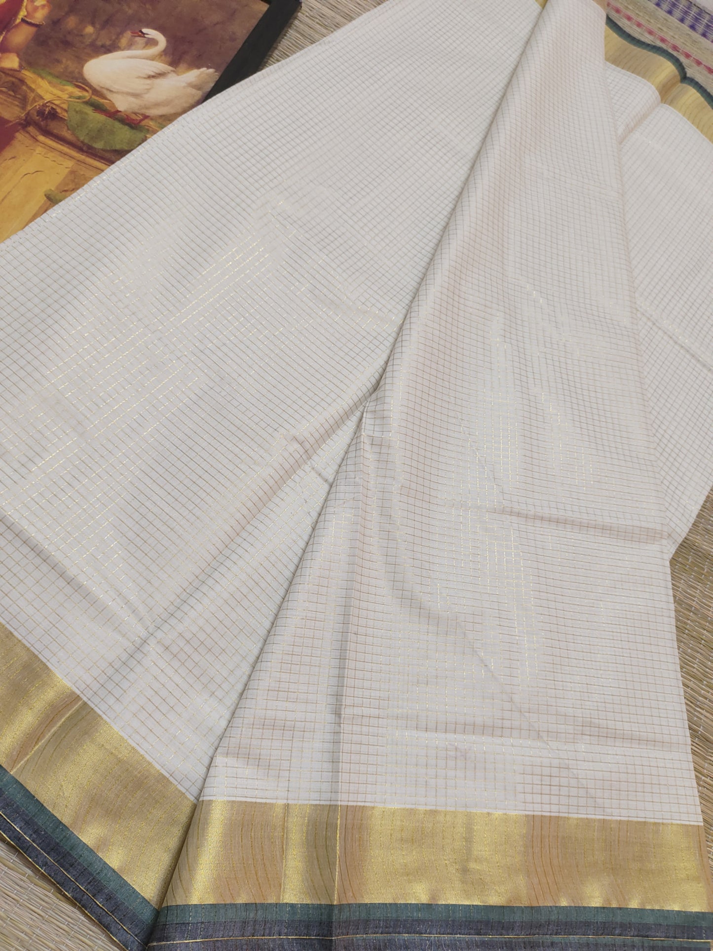 Premium Cotton Saree With Micro Checks