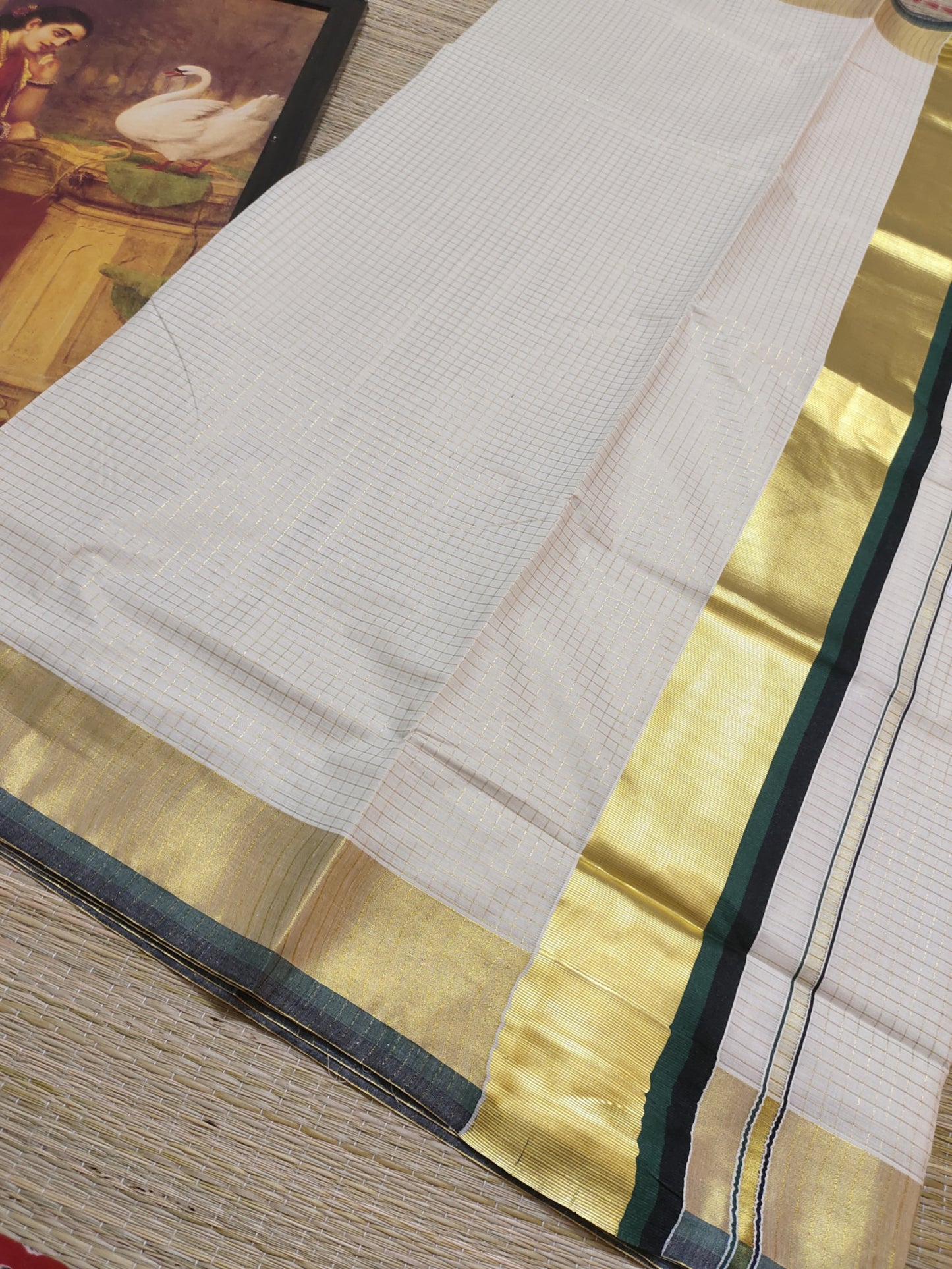 Premium Cotton Saree With Micro Checks