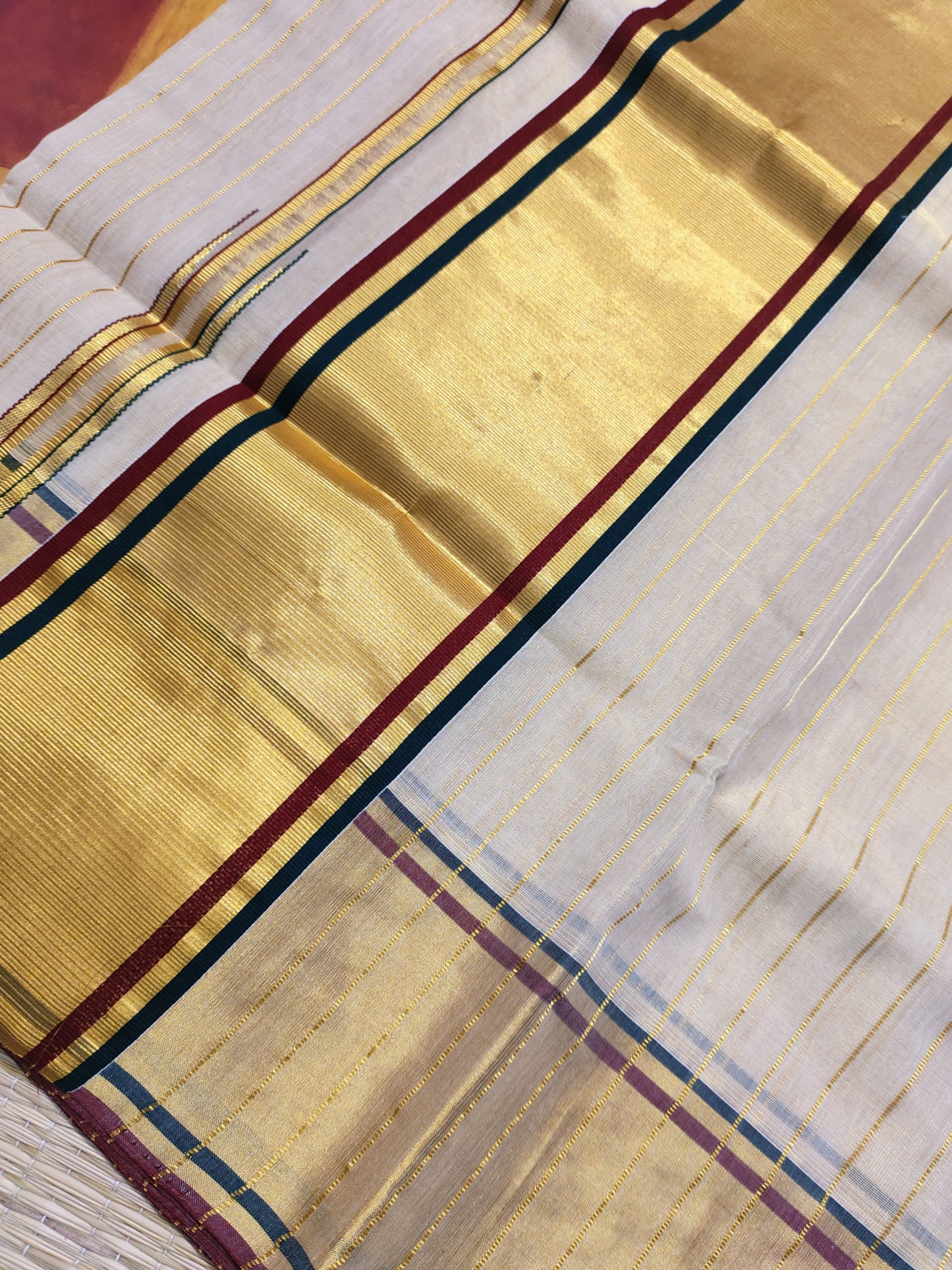 Premium Tissue Handloom  Saree With All-Over Stripes
