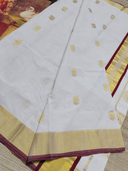 Premium Handloom Cotton Saree With Woven Motif.