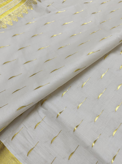 Premium Cotton Saree With All-Over Rain Drop Woven Butta