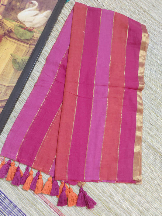 Premium Mul Cotton Saree With Zari Border And Tassels