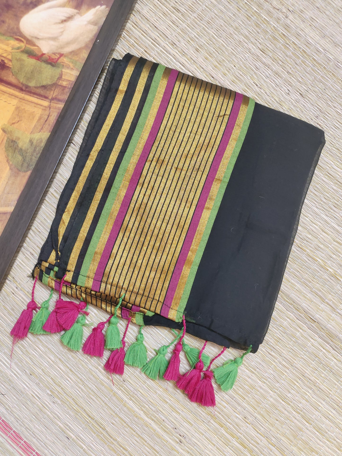 Premium Mul Cotton Saree With Zari Border And Tassels.