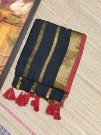 Premium Mul Cotton Saree With Zari Border And Tassels.